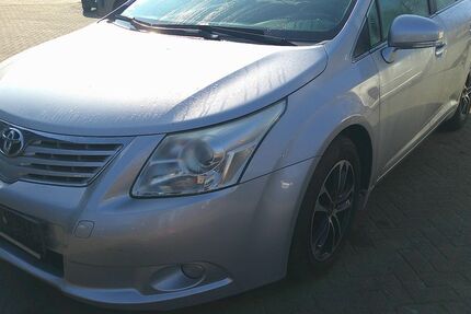 Toyota Avensis 262.000 km 2.999 &euro; Neddemin 17039
