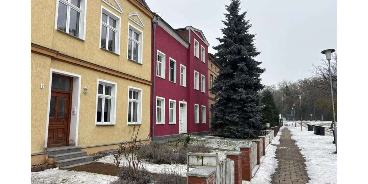 Einfamilienhaus Friedland - 10 Zimmer, 234 m&sup2;, 229.000&euro; | Angebot:26012959