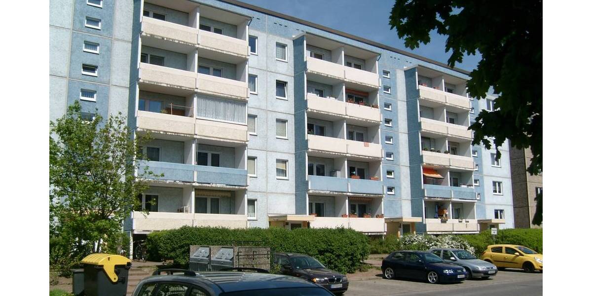 Etagenwohnung Neubrandenburg Reitbahnviertel - 3 Zimmer, 60 m&sup2;, 284&euro; | Angebot:25898310
