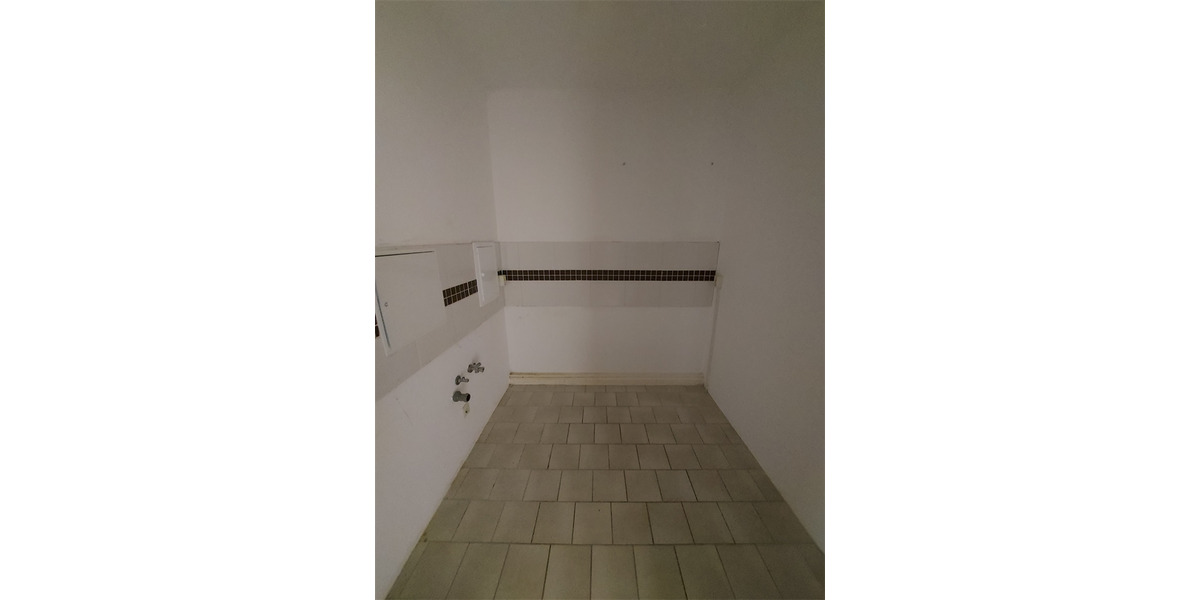 Etagenwohnung Neustrelitz - 3 Zimmer, 63 m&sup2;, 364&euro; | Angebot:25351860