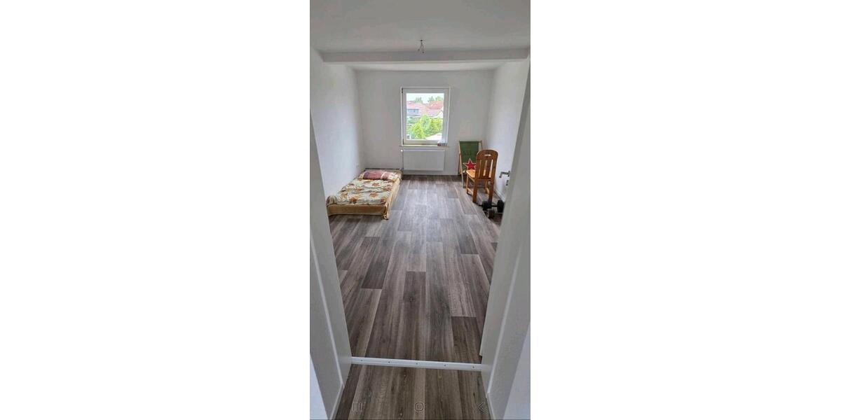 Etagenwohnung Neubrandenburg Datzeberg - 5 Zimmer, 110 m&sup2;, 1.550&euro; | Angebot:27641706