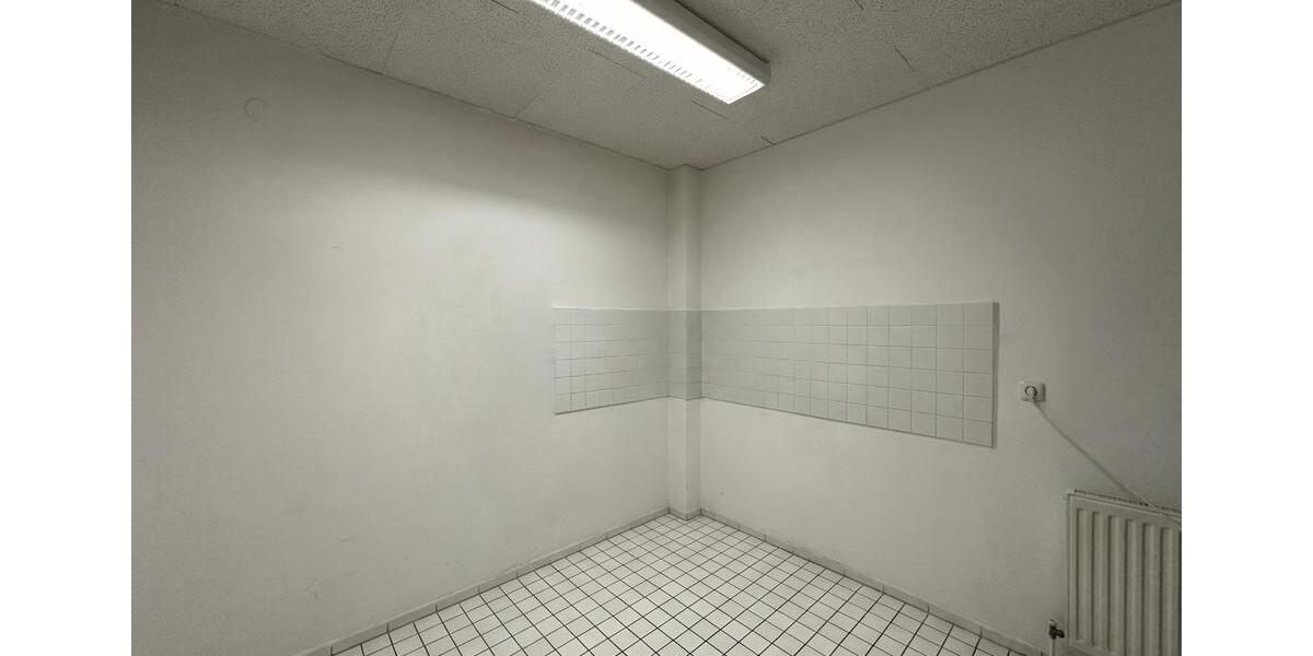 Gewerbeobjekt Neubrandenburg Datzeberg - 695&euro; | Angebot:25102286