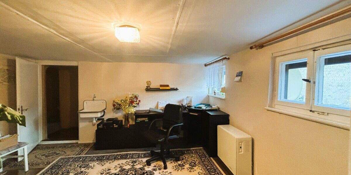 Mehrfamilienhaus, Wohnhaus Penzlin - 7 Zimmer, 178 m&sup2;, 159.000&euro; | Angebot:25674904