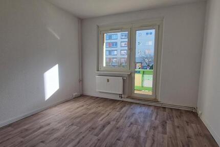Wohnung Neubrandenburg Datzeberg - 2 Zimmer, 41 m&sup2;, 282&euro; | Angebot:25342947