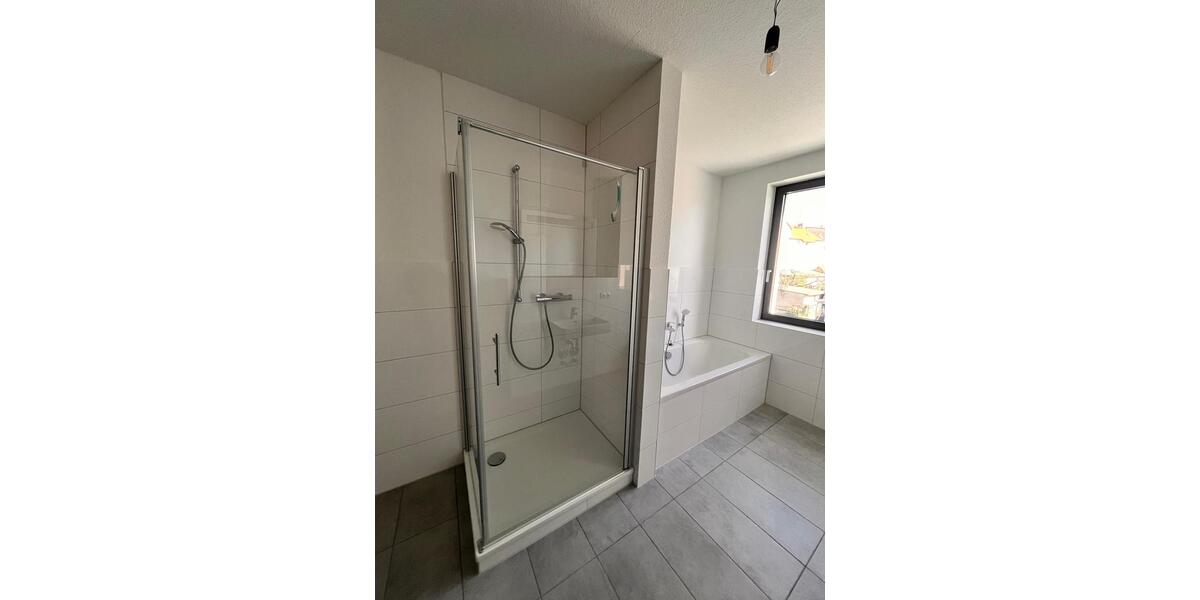 Etagenwohnung Neustrelitz - 2 Zimmer, 78 m&sup2;, 672&euro; | Angebot:23860214