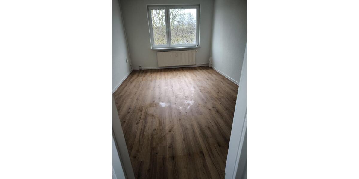 Etagenwohnung Stavenhagen - 2 Zimmer, 55 m&sup2;, 330&euro; | Angebot:20238295