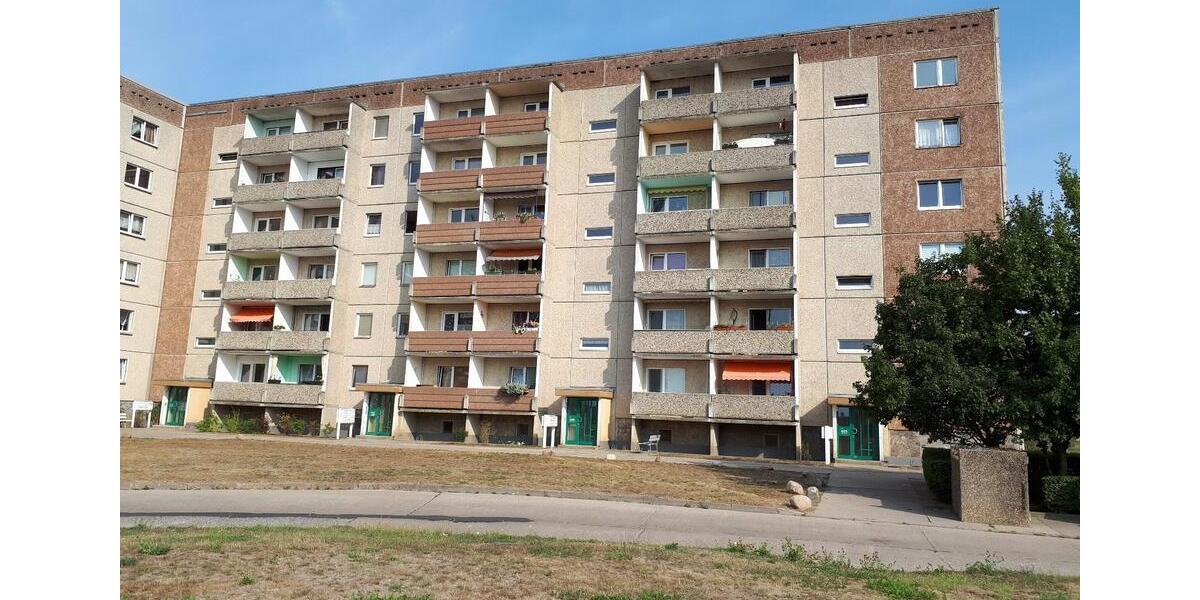 Etagenwohnung Stavenhagen - 3 Zimmer, 60 m&sup2;, 290&euro; | Angebot:12837062