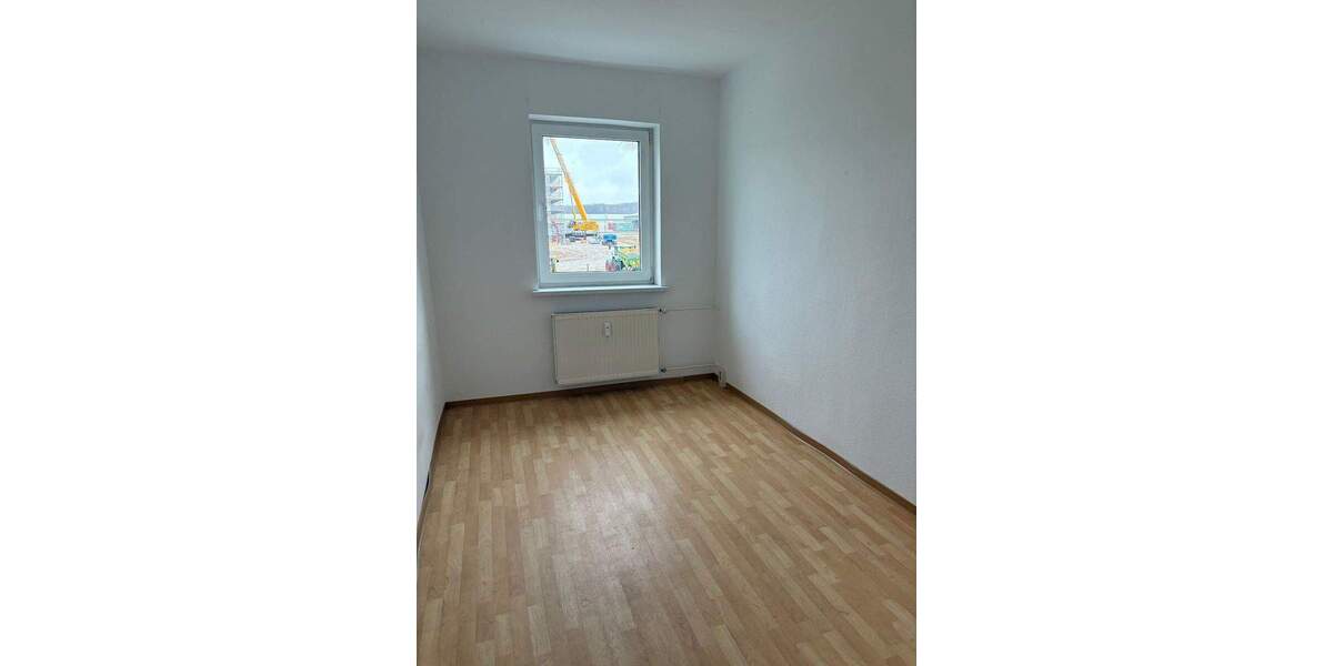 Etagenwohnung Neubrandenburg Südstadt - 3 Zimmer, 58 m&sup2;, 340&euro; | Angebot:26230226