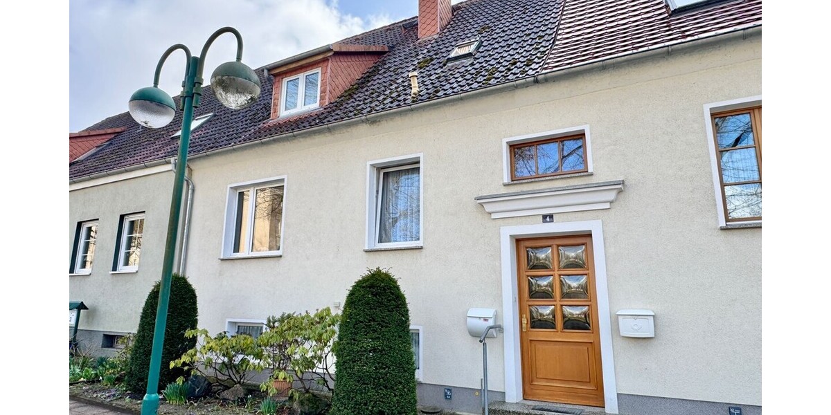 HORN IMMOBILIEN ++ interessantes Haus in Neustrelitz ruhige und historische Lage - Reihenmittelhaus Neustrelitz | Angebot:26199634
