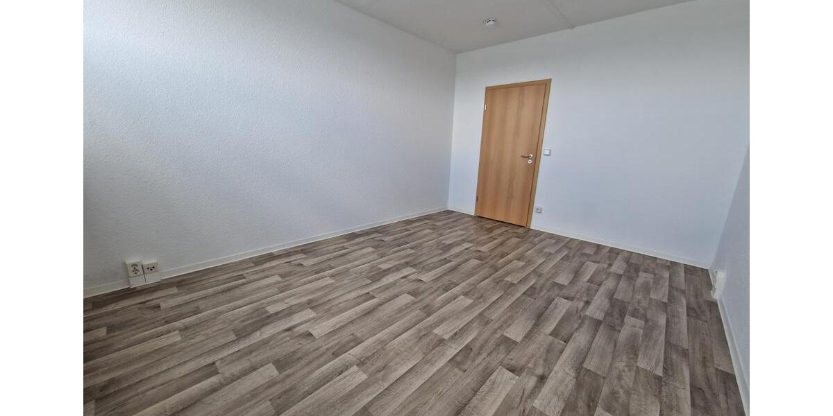 Etagenwohnung Neubrandenburg - 2 Zimmer, 48 m&sup2;, 411&euro; | Angebot:21980423