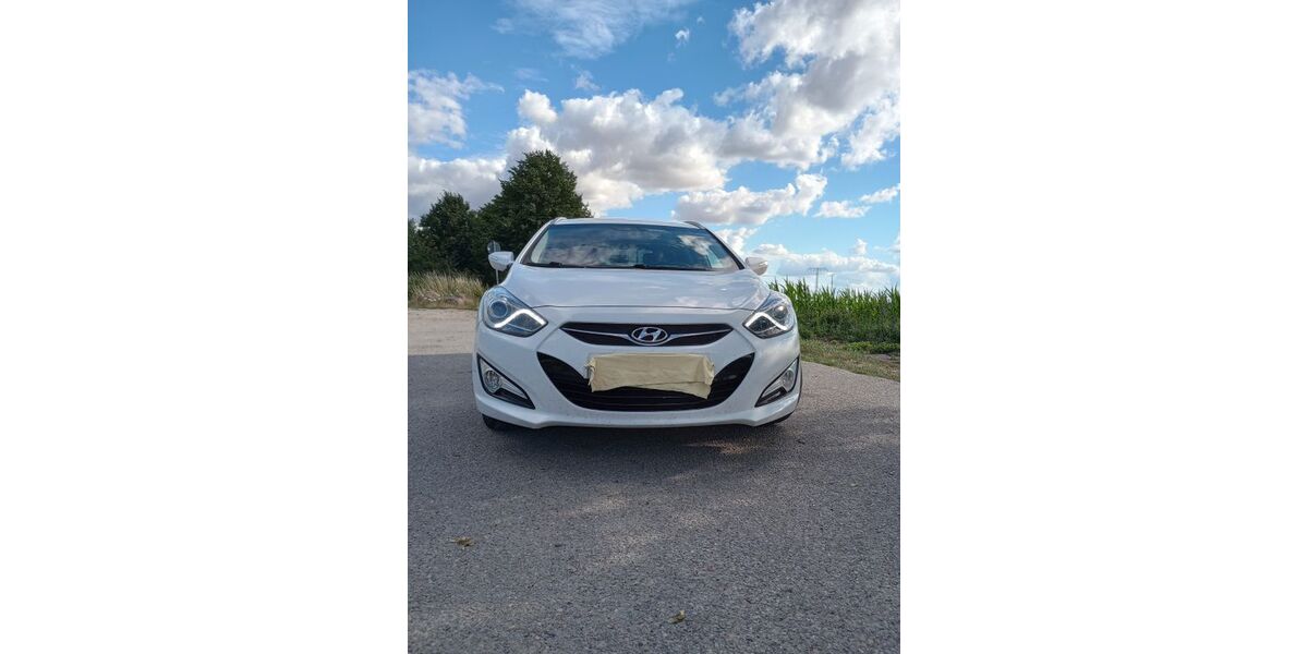 Hyundai i40 170.000 km 3.999 &euro; Altentreptow 17087