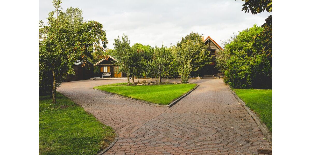 Provisionsfrei* Blockbohlenhaus mit Solaranlage & großem Grundstück - Wohnen im Naturparadies von Rühlow (Sponholz) - Einfamilienhaus Rühlow Rühlow | Angebot:27230413