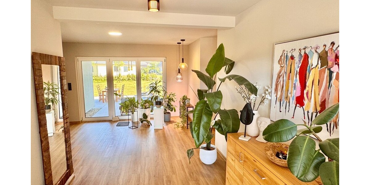 HORN IMMOBILIEN ++ Winkelbungalow 5 km bis Neubrandenburg, Baujahr 2022, Doppelgarage + Carport - Einfamilienhaus Sponholz | Angebot:23673755