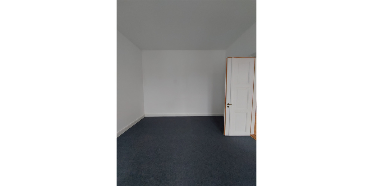 Etagenwohnung Neustrelitz - 3 Zimmer, 101 m&sup2;, 705&euro; | Angebot:23020473