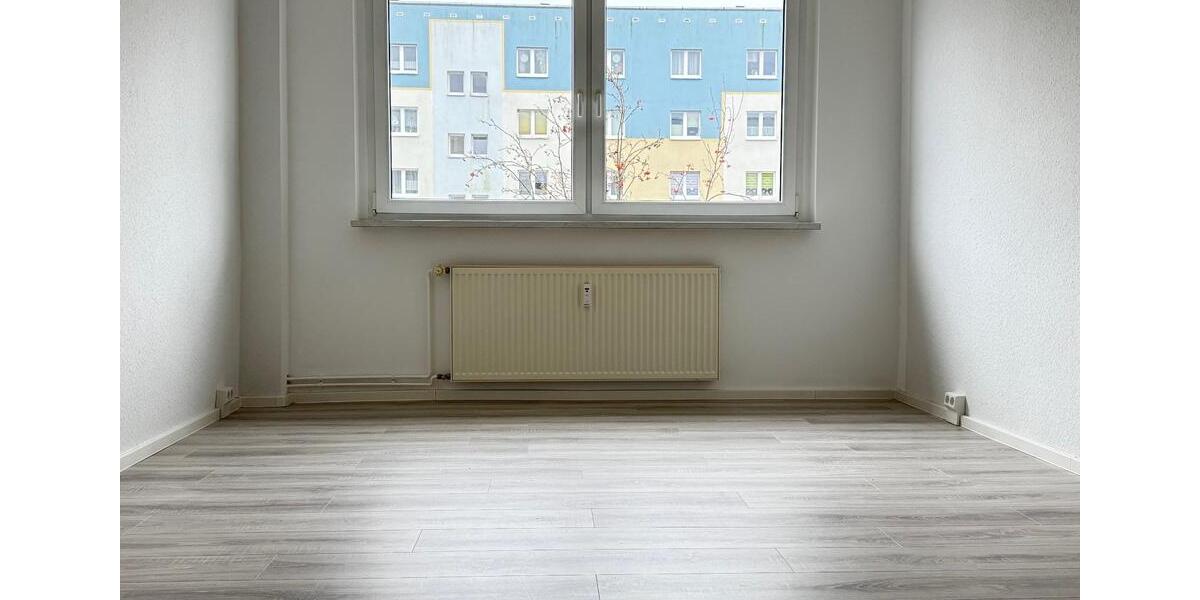 Etagenwohnung Neubrandenburg Carlshöhe - 3 Zimmer, 66 m&sup2;, 370&euro; | Angebot:25918371