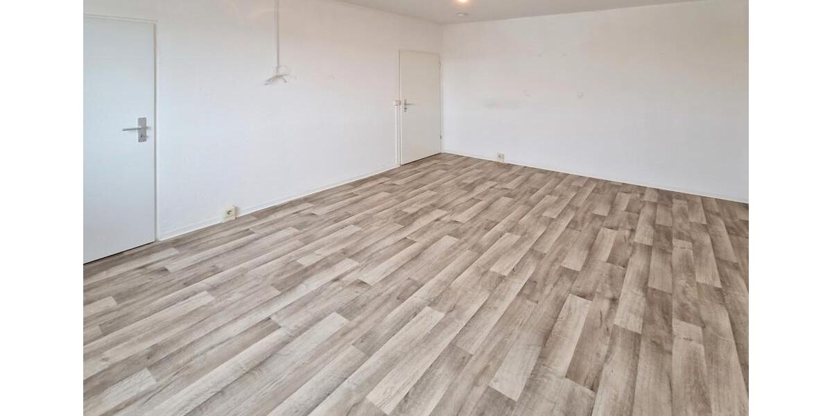 Etagenwohnung Neubrandenburg Carlshöhe - 1 Zimmer, 26 m&sup2;, 232&euro; | Angebot:25960223