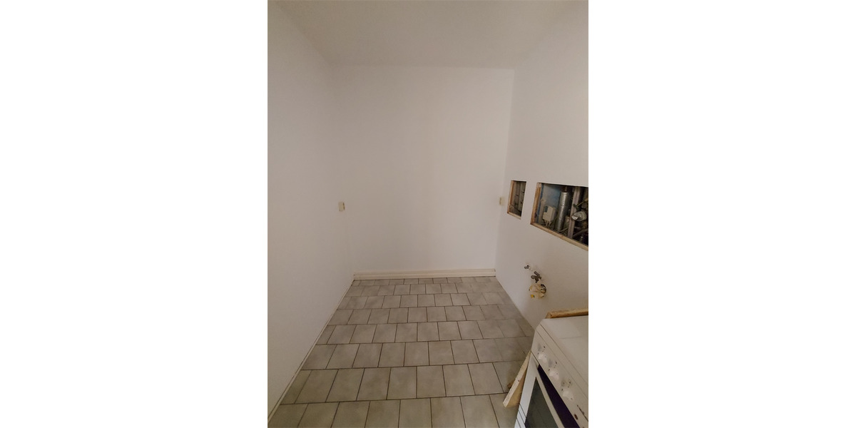 Etagenwohnung Neustrelitz - 3 Zimmer, 63 m&sup2;, 345&euro; | Angebot:24609901