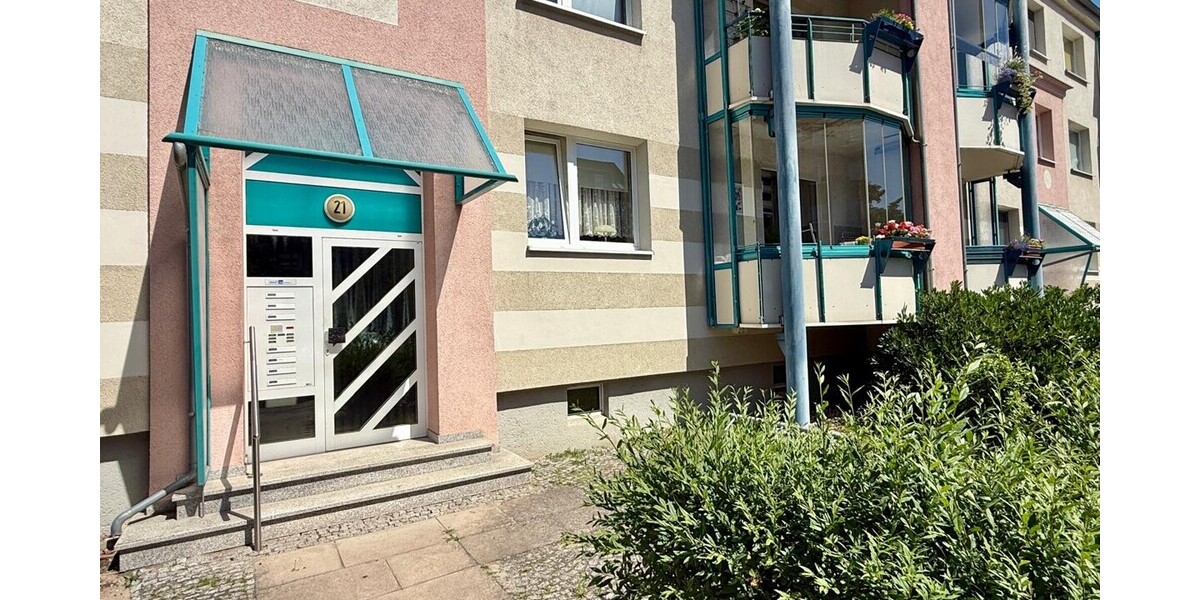 HORN IMMOBILIEN++ RESERVIERT! Neubrandenburg, 3-Raum Eigentumswohnung im EG mit Einbauküche und Balkonverglasung - Erdgeschoßwohnung Neubrandenburg | Angebot:27007629