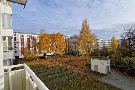 Wohnung Neubrandenburg Carlshöhe - 3 Zimmer, 67 m&sup2;, 486&euro; | Angebot:23497388