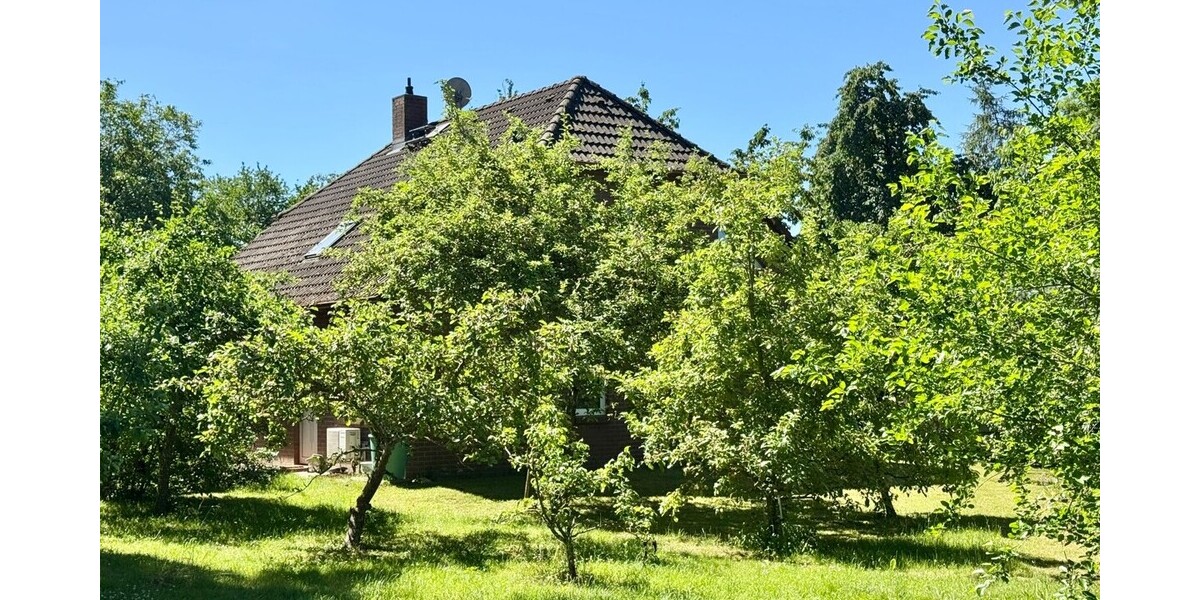 HORN IMMOBILIEN ++ tolles Grundstück mit Haus 7 Zimmer und Gästehaus in Quadenschönfeld Möllenbeck - Einfamilienhaus Möllenbeck | Angebot:27013650