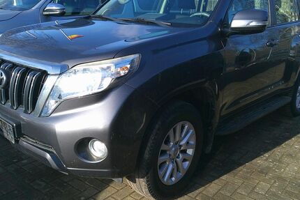 Toyota Land Cruiser 326.000 km 23.900 &euro; Neddemin 17039