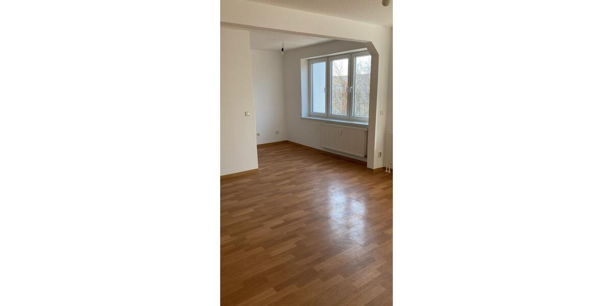 Etagenwohnung Neubrandenburg Datzeberg - 1 Zimmer, 30 m&sup2;, 210&euro; | Angebot:25976087