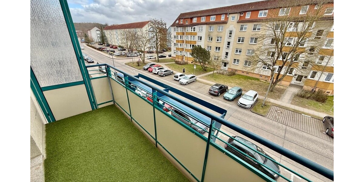HORN IMMOBILIEN++RESERVIERT! Neubrandenburg, 4-Raum Eigentumswohnung, modernisiert, EBK und Stellplatz -bezugsfrei- - Etagenwohnung Neubrandenburg | Angebot:26019014