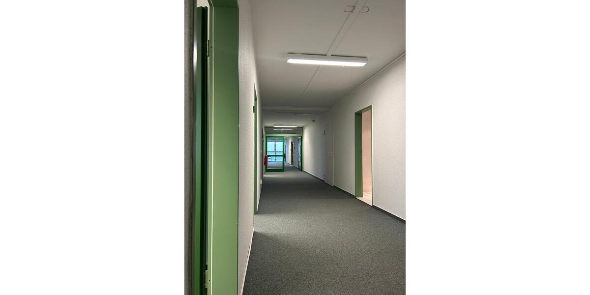 Gewerbeobjekt Neubrandenburg Carlshöhe - 4&euro; | Angebot:18976670