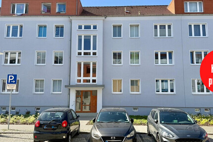 HORN IMMOBILIEN++RESERVIERT! Neubrandenburg Zentrum, schöne 2-Raum Eigentumswohnung, Keller & PKW-Parkfläche -vermietet- - Wohnung Neubrandenburg | Angebot:27643814