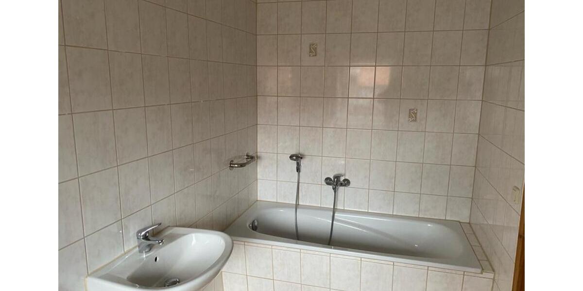 Maisonettenwohnung Altentreptow - 2 Zimmer, 75 m&sup2;, 495&euro; | Angebot:24864228