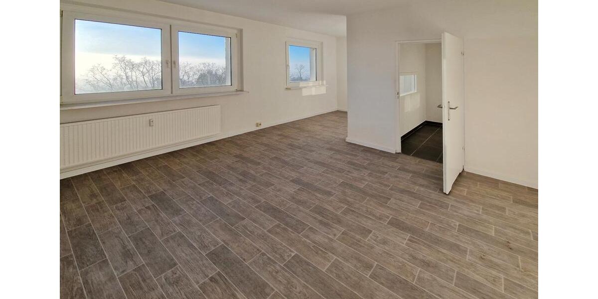 Etagenwohnung Neubrandenburg Datzeberg - 1 Zimmer, 32 m&sup2;, 208&euro; | Angebot:26676794