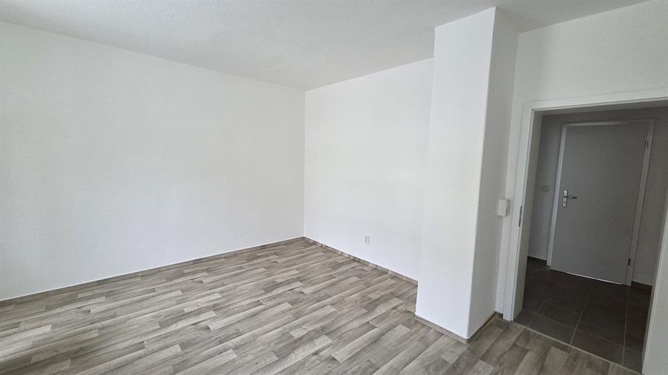 Erdgeschoßwohnung Neustrelitz - 1 Zimmer, 40 m&sup2;, 336&euro; | Angebot:23806584