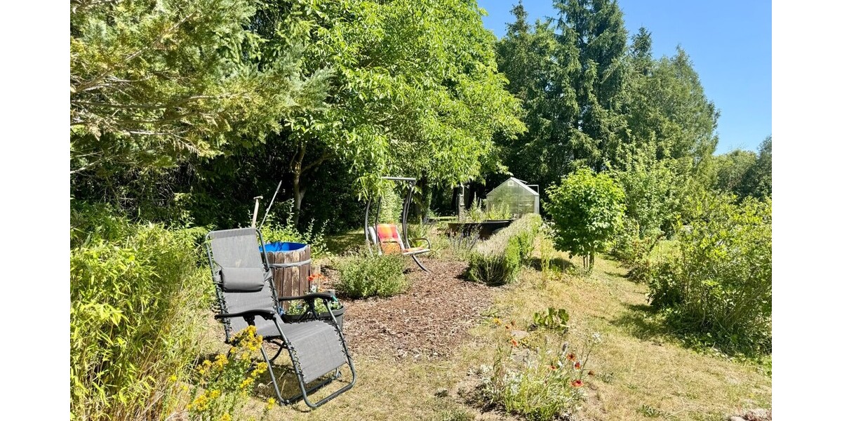 HORN IMMOBILIEN + Einfamilienhaus im Bungalowstil mit parkähnlichem Grundst. 5 km bis Neubrandenburg - Einfamilienhaus Burg Stargard | Angebot:27013653