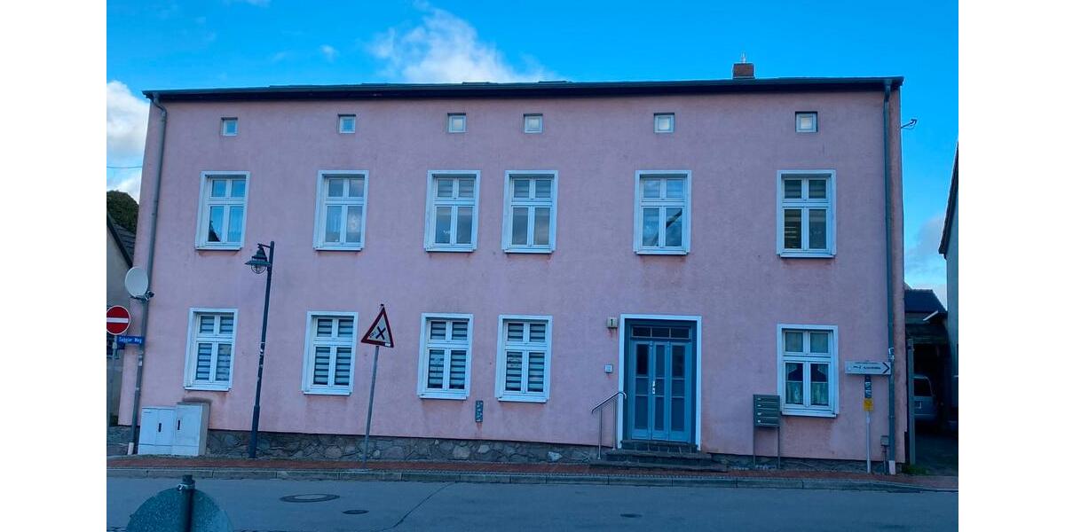 Mehrfamilienhaus, Wohnhaus Burg Stargard - 8 Zimmer, 281 m&sup2;, 335.000&euro; | Angebot:26110362