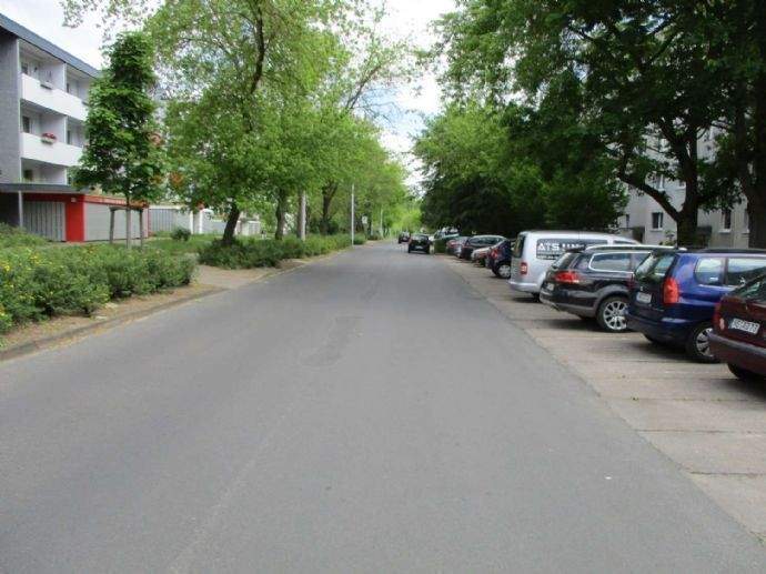 Etagenwohnung Neubrandenburg Oststadt - 4 Zimmer, 76 m&sup2;, 320&euro; | Angebot:25739783