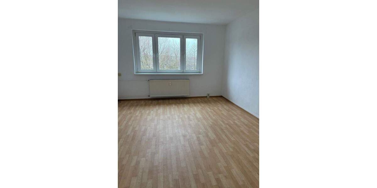 Etagenwohnung Neubrandenburg Südstadt - 3 Zimmer, 58 m&sup2;, 340&euro; | Angebot:26230226