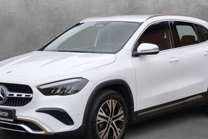Mercedes-Benz GLA 180 14.500 km 33.190 &euro; Stavenhagen 17153