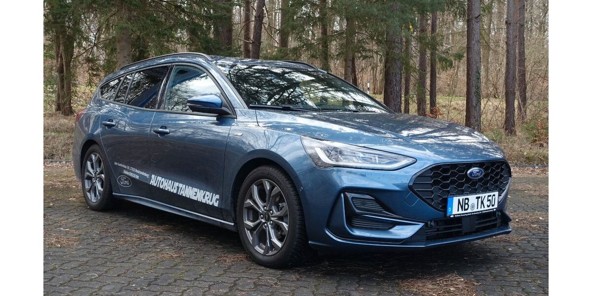 Ford Focus 17.200 km 24.300 &euro; Neubrandenburg 17033