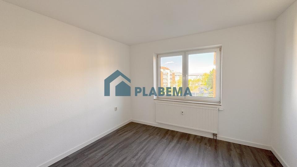 Erdgeschoßwohnung Neubrandenburg - 4 Zimmer, 91 m&sup2;, 1.300&euro; | Angebot:24651633