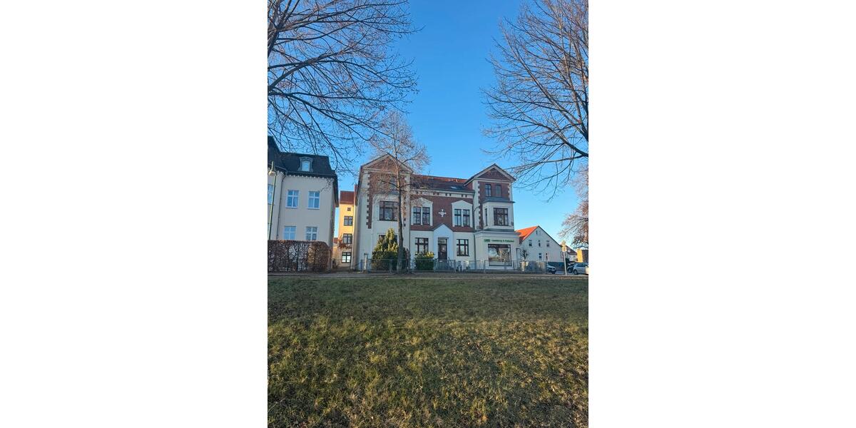 Etagenwohnung Neustrelitz - 2 Zimmer, 82 m&sup2;, 569&euro; | Angebot:25331912