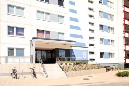 Wohnung Neubrandenburg - 2 Zimmer, 66 m&sup2;, 587&euro; | Angebot:25148109