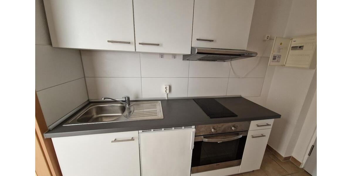 Etagenwohnung Neubrandenburg - 1 Zimmer, 24 m&sup2;, 265&euro; | Angebot:25750670
