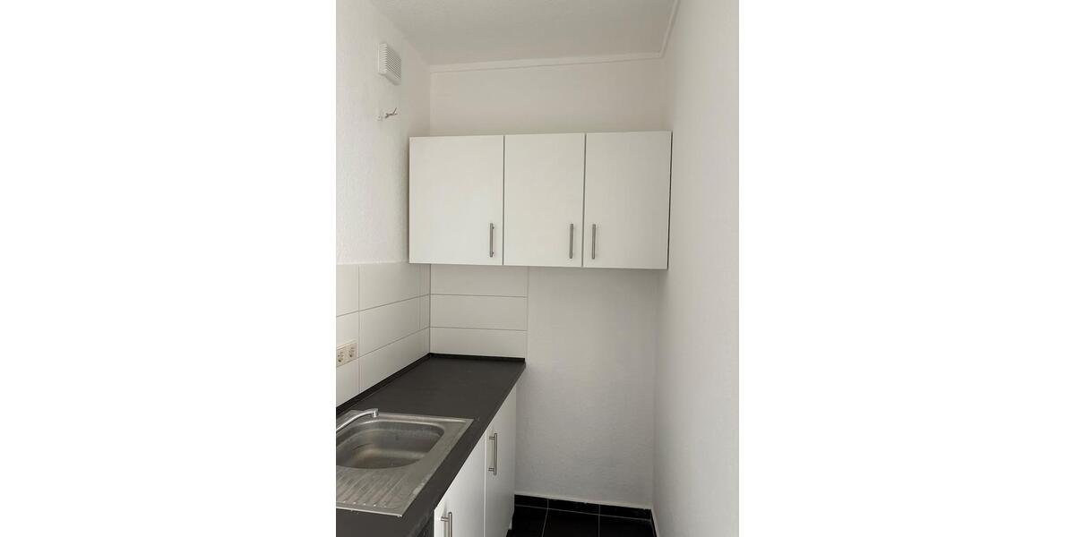 Etagenwohnung Neubrandenburg - 1 Zimmer, 24 m&sup2;, 235&euro; | Angebot:25450757