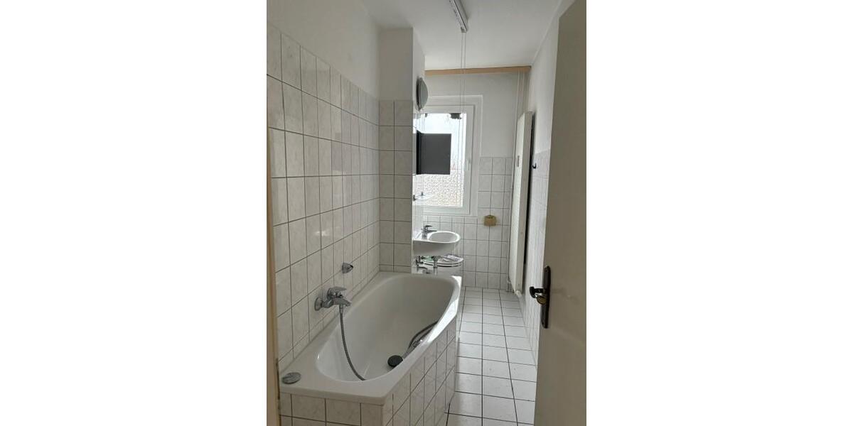Etagenwohnung Neubrandenburg - 1 Zimmer, 34 m&sup2;, 254&euro; | Angebot:24524912