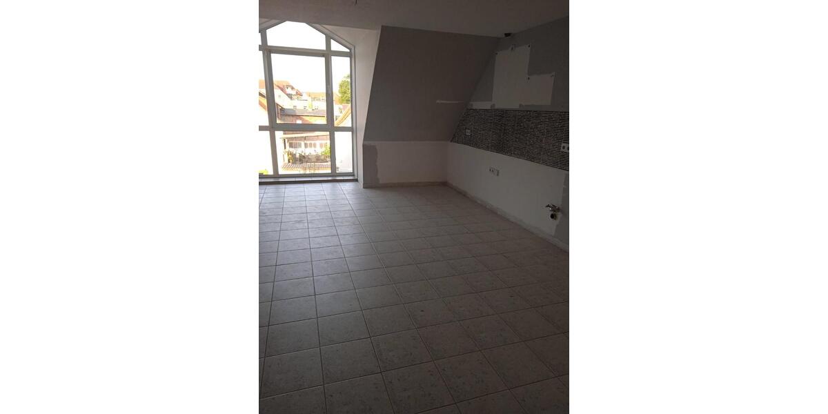 Dachgeschoßwohnung Penzlin - 3 Zimmer, 80 m&sup2;, 600&euro; | Angebot:25363146