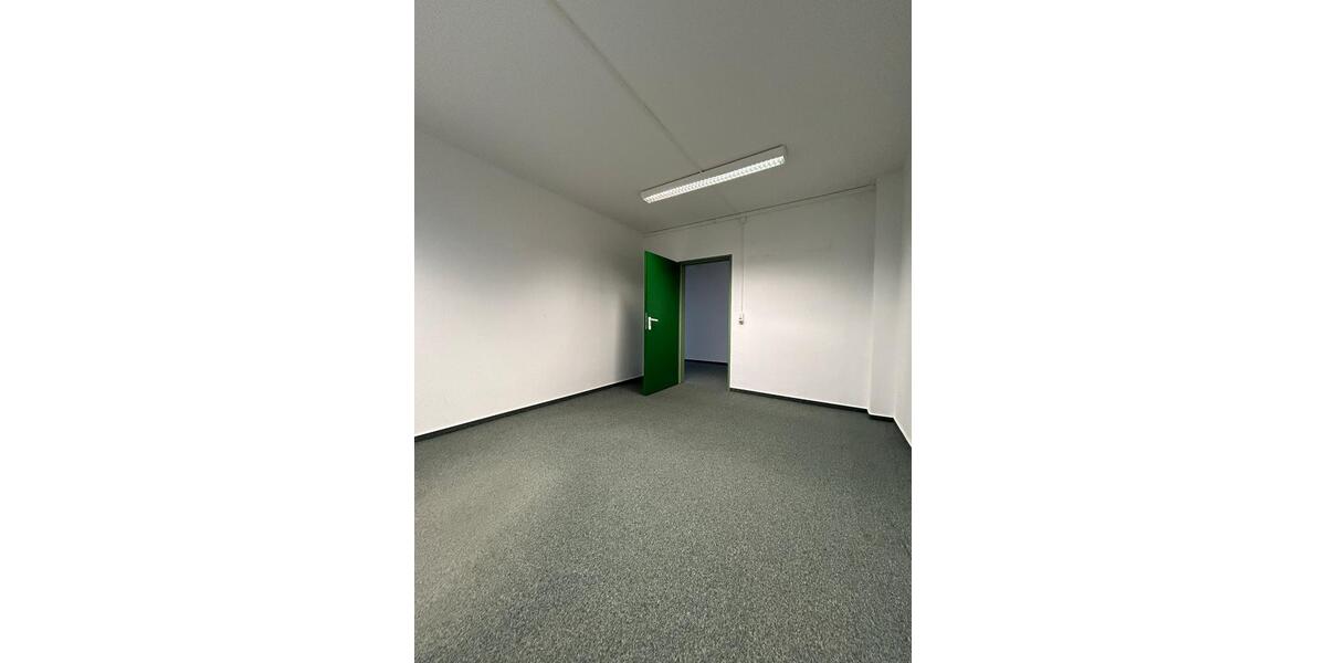 Gewerbeobjekt Neubrandenburg Carlshöhe - 6&euro; | Angebot:19046303