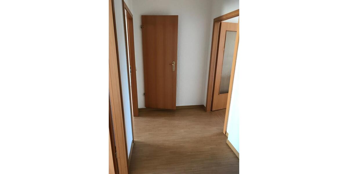 Etagenwohnung Neubrandenburg - 3 Zimmer, 62 m&sup2;, 363&euro; | Angebot:22082986