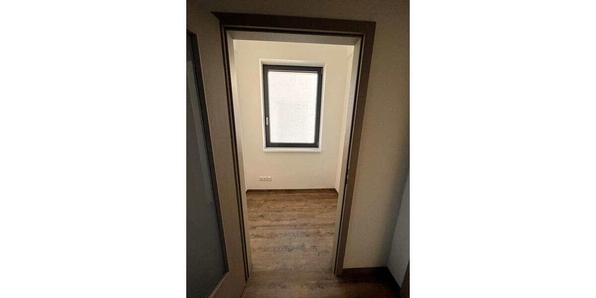 Etagenwohnung Neustrelitz - 2 Zimmer, 78 m&sup2;, 672&euro; | Angebot:23860214