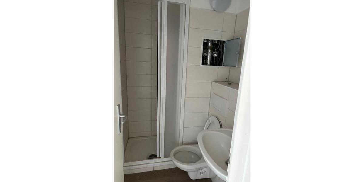 Etagenwohnung Neubrandenburg - 1 Zimmer, 24 m&sup2;, 250&euro; | Angebot:25975622