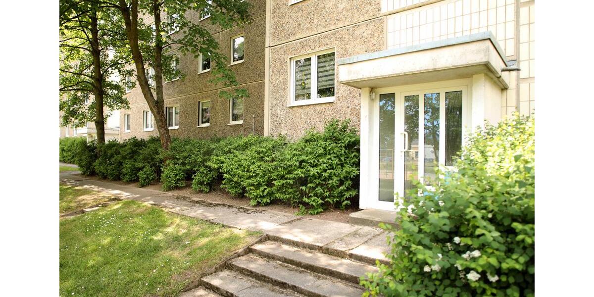 Etagenwohnung Neubrandenburg Carlshöhe - 3 Zimmer, 60 m&sup2;, 253&euro; | Angebot:25977050